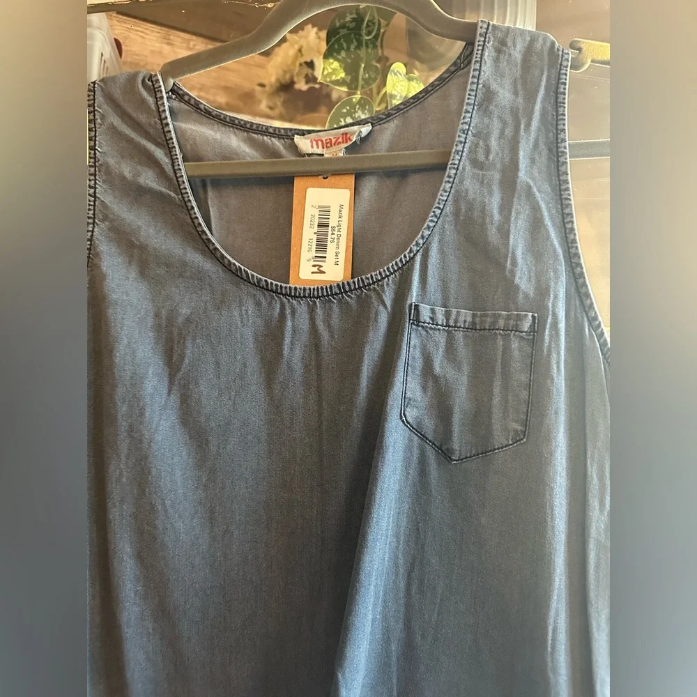 B58 NWT Mazik | Chambray Sleeveless Top